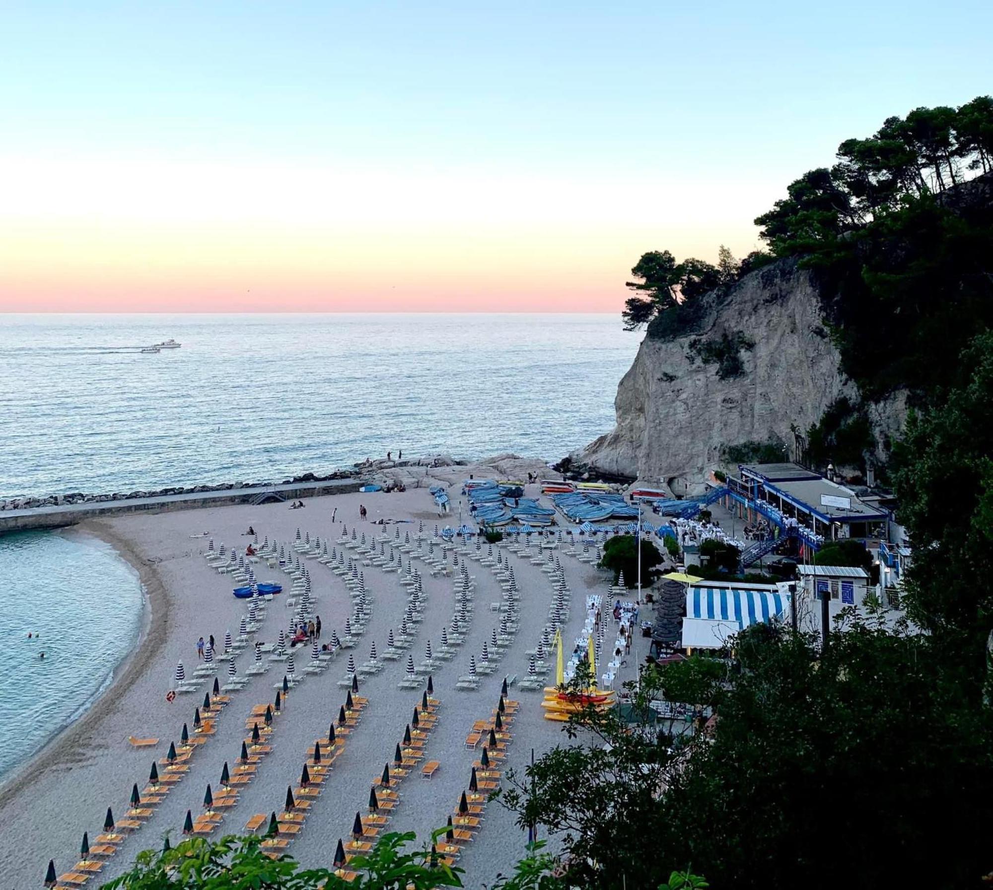 Agriturismo Sentiero Delle Fiabe Villa Sirolo Bagian luar foto
